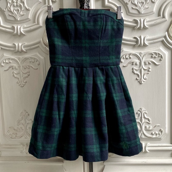 Abercrombie & Fitch Wool Blend Tartan Dress - Picture 15 of 16
